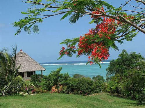 Tijara Beach Hotel Mombasa Kültér fotó